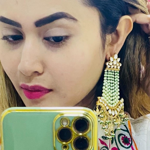 Indian Kundan Party Earrings, Length 8.5 inches, Microbeaded Pearls, Gold Plated - Picture 2 of 3